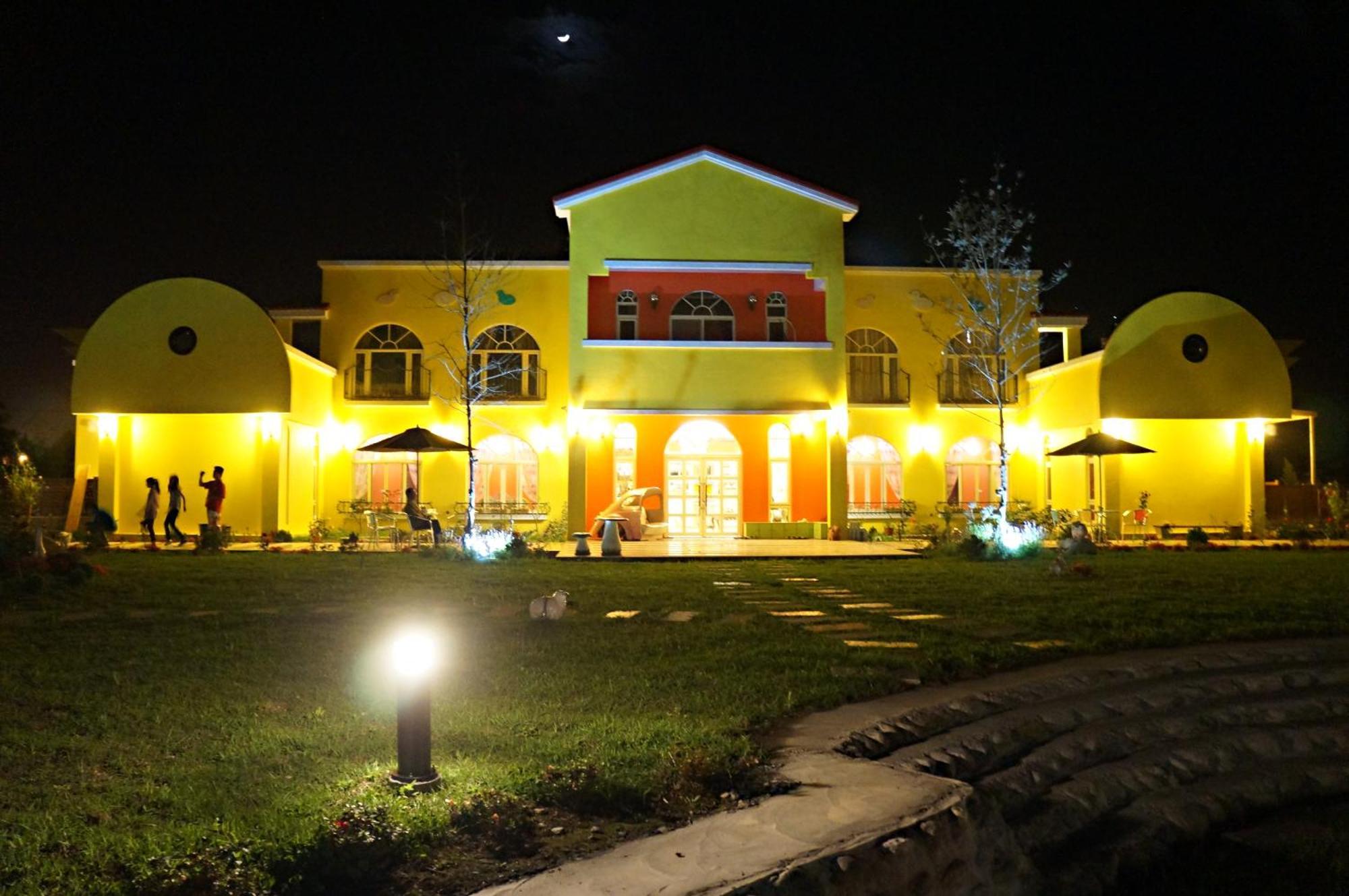 依比鴨鴨水岸會館 Ducking House Panzió Zsujszuj Kültér fotó